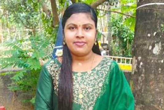 திருமணமாகி 8 மாதத்தில் இளம் பட்டதாரி பெண்ணுக்கு நேர்ந்த சோகம் : கதறும் உறவினர்கள்!!