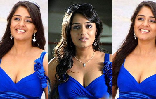 கவர்ச்சி உடையில் ஹாட் போஸ் கொடுத்த நிகிதாவின் லேட்டஸ்ட் புகைப்படங்கள்!!