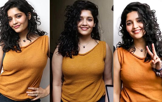 கவர்ச்சி காட்டும் குச்சி ஐஸ்… ரித்திகா சிங் ஹாட் புகைப்படங்கள்!!