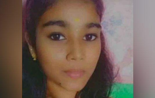 சாமி கும்பிடுவதற்காக சென்ற மாணவி துடிதுடித்து இறந்த சோகம் : நெஞ்சை உலுக்கும் சம்பவம்!!