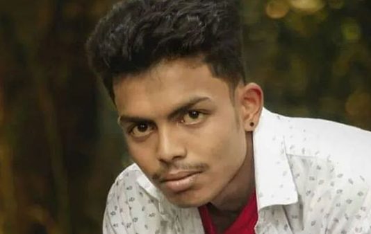 இளைஞரின் சடலத்தை காவல் நிலையத்தில் வீசிச் சென்ற கொடூரம் : நெஞ்சை உலுக்கும் சம்பவம்!!