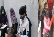 ஆடைகளை கிழித்து இளம்பெண்ணை ஊர்வலமாக அழைத்து சென்ற கொடூரம் : பதறவைக்கும் வீடியோ!!