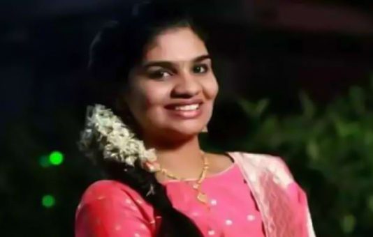 கணவனை மிரட்ட விளையாட்டாக கர்ப்பிணிப் பெண் செய்த செயல் : இறுதியில் நடந்த பரிதாபம்!!