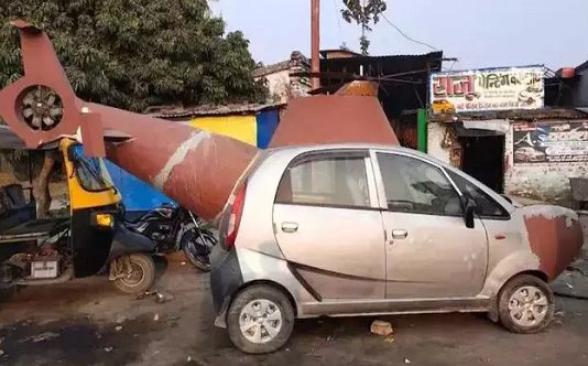 ஹெலிகாப்டராக மாறிய நானோ கார்… சுவாரஸ்ய தகவல்!!