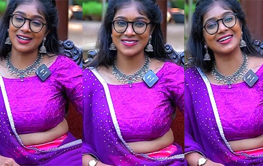 பாக்க பாக்க என்னமோ பண்ணுது…. படு மோசமான கவர்ச்சியில் வீடியோ வெளியிட்ட விஜே பார்வதி!!