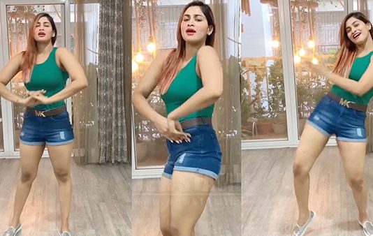 அரை டவுசரில் ஆட்டம் போடும் ஷிவானி நாராயணனின் சூடான வீடியோ!!