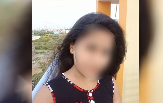 17 வயது சிறுமிக்கு பிறந்த இரட்டைக் குழந்தை : அதிர்ந்துபோன குடும்பம்!!