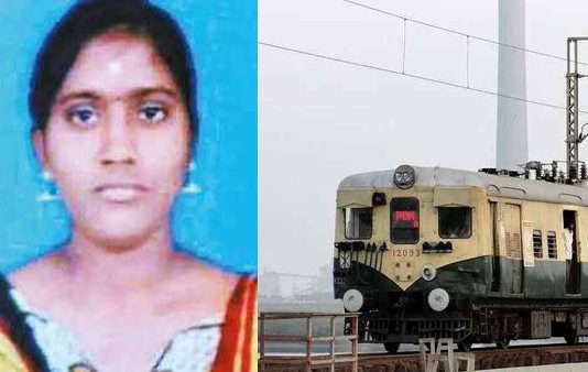 மின்சார ரயிலில் இருந்து ஆற்றில் குதித்த இளம்பெண் : அலறிய பயணிகள்!!