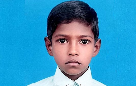 செல்போன் மோகத்தால் 6ம் வகுப்பு மாணவனுக்கு நடந்த சோகம் : கதறும் பெற்றோர்!!