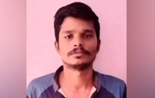 கள்ளக்காதலுக்கு தூது செல்ல மறுத்த மகள் : தந்தை செய்த கொடூரம்!!