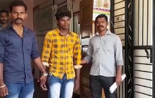 பெண்கள் விடுதியில் மாணவிகளின் உடைகளை திருடி அணிந்து உலா வந்த இளைஞருக்கு நேர்ந்த விபரீதம்!!