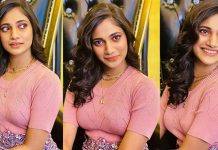 எம்மாவ்வ்வ் அள்ளுது.. க்ளோசப்ல காட்டி சிலிர்க்க வைத்த லாஸ்லியாவின் லேட்டஸ்ட் வீடியோ!!