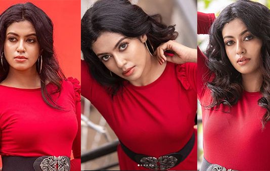 தாறுமாறான கவர்ச்சி உடைகளை அணிந்து அசத்தல் புகைப்படங்களை வெளியிட்ட ரோஷ்னி ஹரிப்பிரியன்!!