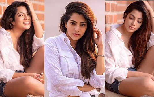 முன்னழகு சரிவை இளசுகள் ரசிக்கும் வகையில் புகைப்படம் வெளியிட்டு அலறவிட்ட இளம் நடிகை!!
