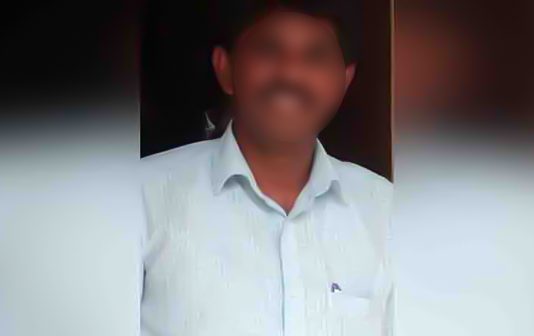 50 ரூபாய் தராததால் மனைவிக்கு 6 முறை கத்திக்குத்து : கணவனின் செயலால் நேர்ந்த விபரீதம்!!