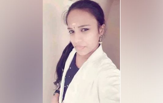 மகளை வெட்டிக்கொன்ற தந்தையின் வெறிச்செயல் : விசாரணையில் சொன்ன காரணம்!!