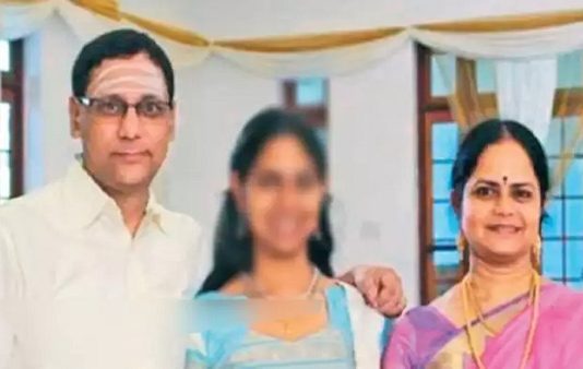 புதைக்க குழி தோண்டியிருப்பதை அறியாமல் ஊருக்கு திரும்பிய ஆடிட்டர் தம்பதிக்கு அரங்கேறிய கொடூரம்!!