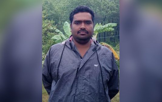 “உடன்பிறந்த தம்பியை சுட்டுக் கொன்ற முன்னாள் ராணுவ வீரர்” தாயின் கண்முன்னே நடந்த விபரீதம்!!