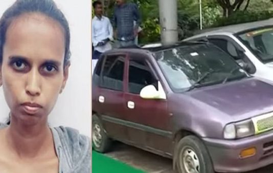 காதலனுக்காகத் தாயிடமே கைவரிசை… ஒரு கிலோ தங்க நகையை விற்று 3 கார்களை பரிசளித்த காதலி!!