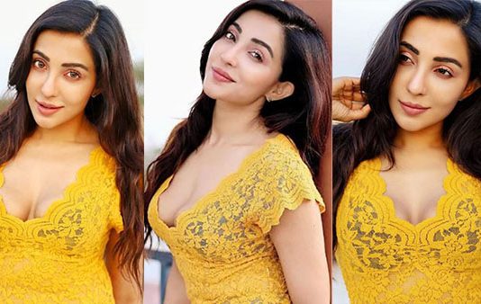 ஹாட் வீடியோவை வெளியிட்டு இணையவாசிகளை சூடாக்கிய பார்வதி நாயர்!!