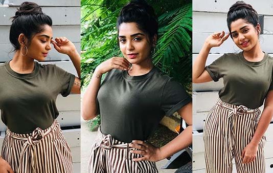 ஆளு ரொம்ப சிறுசு ஆனா மனசு ரொம்ப பெருசு… கௌரி கிஷன் லேட்டஸ்ட் ஹாட் க்ளிக்ஸ்!!