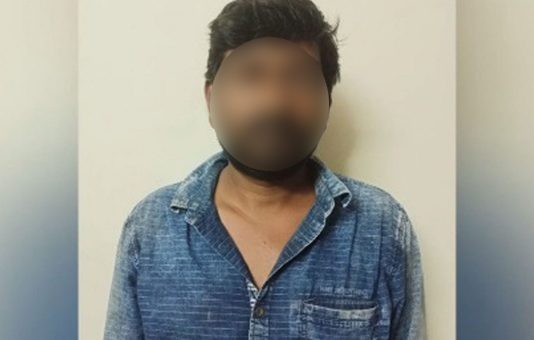 கள்ளக்காதலியுடன் உல்லாசமாக இருக்க நண்பனை குத்திக்கொன்ற நபர்.. நடந்த விபரீதம்!!
