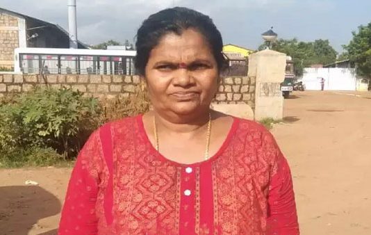 தலைக்கு டை, முகத்துக்கு மேக்கப்… நடித்து திருமணம் செய்த பெண் : வயதை கேட்டு ஆடிப்போன மணமகன்!!