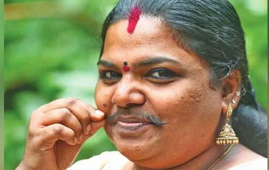 ‘மீசை எல்லோருக்குமானது’ பெண்ணின் முயற்சிக்கு பெரும் ஆதரவு!!