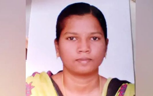 12ஆம் வகுப்பு பள்ளி மாணவி திடீரென தற்கொலை : போலீஸ் விசாரணையில் வெளியான அதிர்ச்சி தகவல்!!