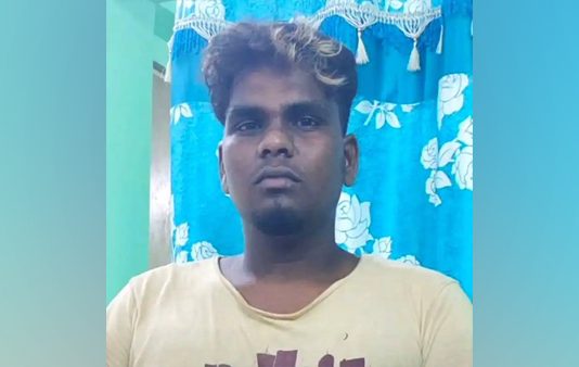 திருட வந்த இடத்தில் இளைஞன் செய்த செயலால் அதிர்த்துப்போன குடும்பத்தினர்!!