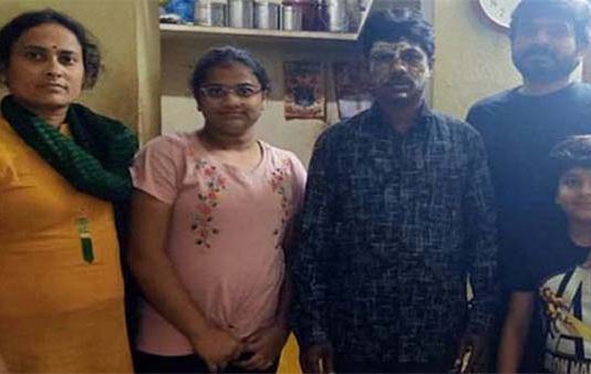 ஹொட்டல் அறையில் மொத்த குடும்பமும் தற்கொலை : கேக்கில் விஷம்… கடிதத்தில் இருந்த அதிர்ச்சித் தகவல்!!