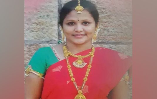 பூரான் கடித்ததாக நினைத்து மெத்தனமாக இருந்த பெண் மென்பொறியாளருக்கு நேர்ந்த கதி!!