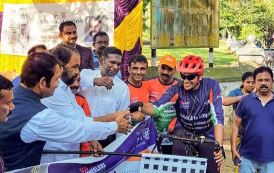 கேரளாவிலிருந்து லண்டனுக்கு தனியாக சைக்கிள் பயணம் : ஆசைக்காக ஐ.டி வேலையை விட்ட இளைஞர்!!