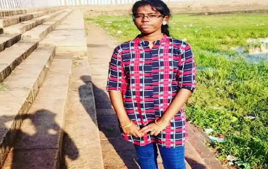 தோல்வி பயத்தில் மன உளைச்சலில் இருந்த கல்லுரி மாணவி எடுத்த விபரீத முடிவு!!