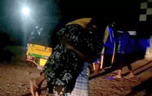மனைவிக்கு பாலியல் தொல்லை : வேடிக்கை பார்த்த போலீசாருக்கு நன்றி கூறிய கணவன்!!