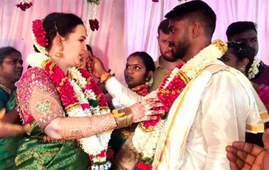 பிரான்சில் இருந்து பறந்துவந்த காதலி : கண்டங்கள் தாண்டி ஜெயித்த காதல்!!