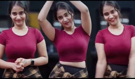 குட்டயா இருந்தாலும்.. செம்ம கட்ட.. திகட்ட திகட்ட கவர்ச்சி விருந்து வைக்கும் தீப்தி சுனைனா!!