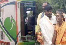 மணப்பெண் கண்முன்னே உயிரிழந்த சகோதரி : திருமண நிகழ்வுக்காக வேனில் சென்றபோது நேர்ந்த சோகம்!!