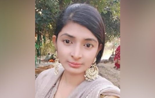 மனைவியை கொலை செய்து மாமனாருக்கு போன் போட்டு சொன்ன கணவன் : மனைவி அழகாக இருந்ததால் வந்த வினை!!