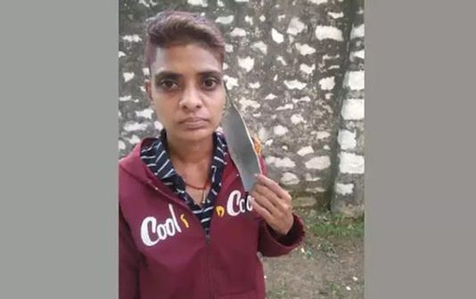 ஆணாக நடித்து சி.றுமியை க.டத்திய இளம்பெண்ணுக்கு நேர்ந்த விபரீதம்!!!