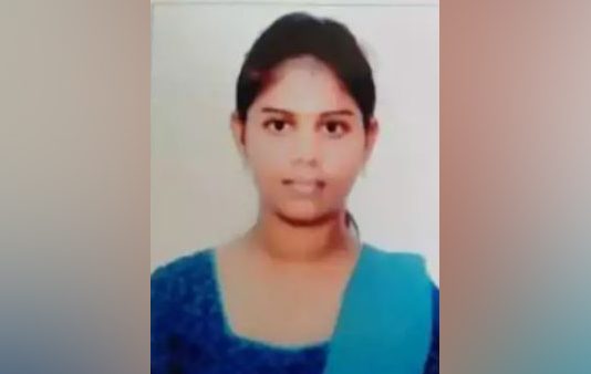 பேச மறுத்த கல்லூரி மாணவிக்கு இளைஞனால் அரங்கேறிய வெறிச்செயல்!!
