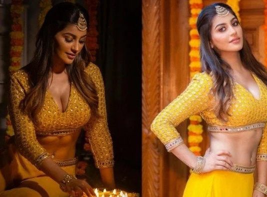 முன்னழகை எடுப்பாக காட்டி ரசிகர்களை குஷிப்படுத்திய யாஷிகா!!