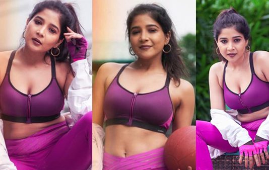 மொத்தமா கிழிச்சு விட்டு முன்னழகு எடுப்பாக தெரிய சூடான போஸ் கொடுத்த சாக்ஷி அகர்வால்!!