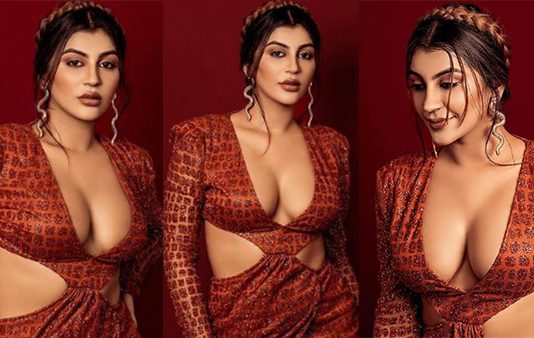 ப்பா இது தொடையா இல்ல மார்பில் கல்லா… இணையத்தை கிடுகிடுக்க வைத்த யாஷிகா ஆனந்த்!!