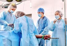 வயிற்று வலி சிகிச்சைக்கு சென்ற இளைஞரின் உடலுக்குள் பெண்ணின்இனப்பெருக்க உறுப்புகள் : நடந்தது என்ன?