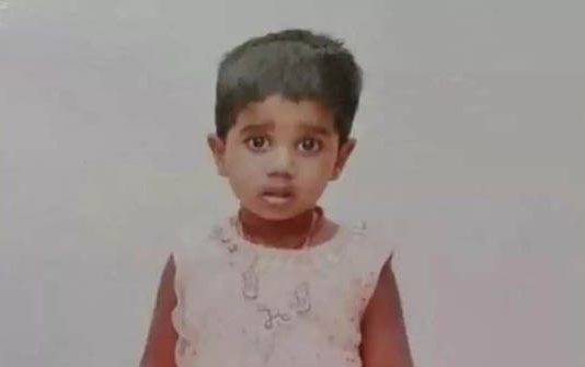 விளையாட்டால் வந்த விபரீதம்… 7 வயது சிறுமிக்கு நேர்ந்த பரிதாபம் : எச்சரிக்கை செய்தி!!