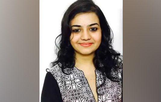 இளம் பெண் மருத்துவருக்கு படுக்கையறையில் நடந்த விபரீதம்!!