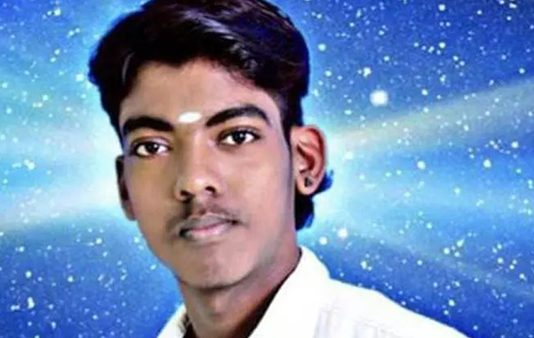 தற்கொலை செய்துகொண்ட இளைஞன் : விசாரணையில் விழி பிதுங்கும் போலீசார்!!