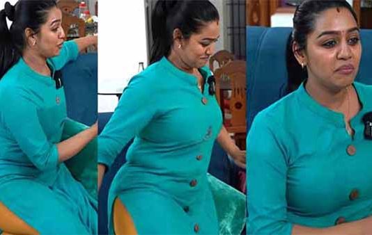 ட்ரெடிஷனல் லுக்கில் திரும்ப திரும்ப பாக்க தூண்டும் காயத்ரி யுவராஜ் நச் கிளிக்ஸ்!!