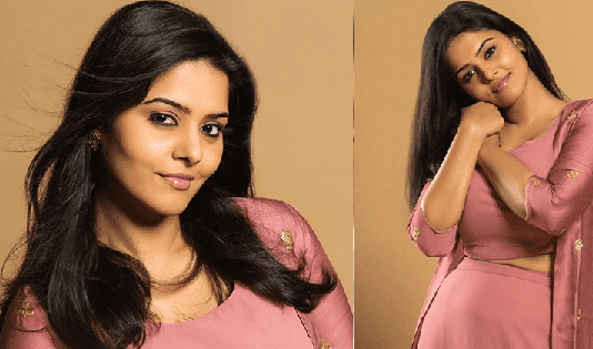 வீடியோவை பகிர்ந்து ரசிகர்களை சூடேற்றிய விக்ரம் பட நடிகை ஸ்வாதிஸ்டா!!
